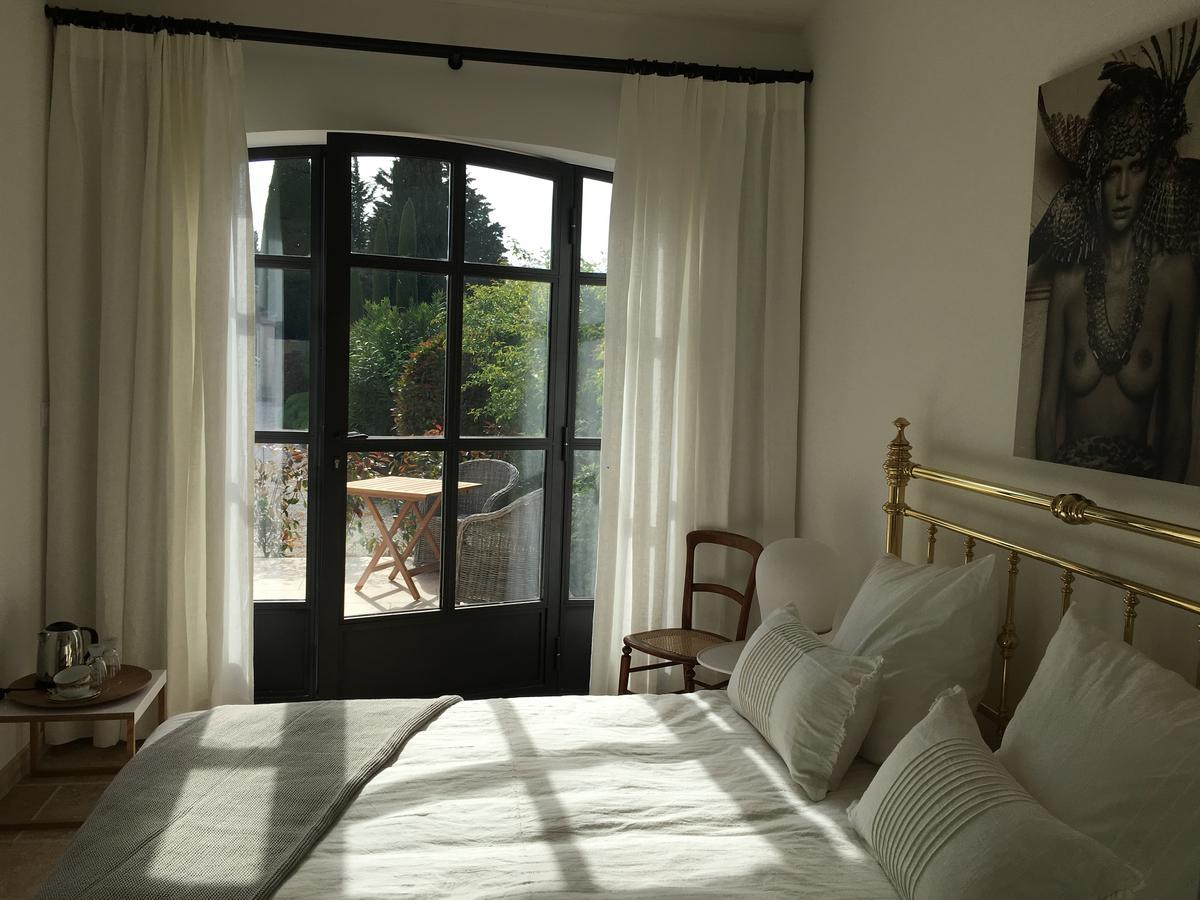 Le Mas Des Lauriers Bed & Breakfast Paradou Eksteriør bilde
